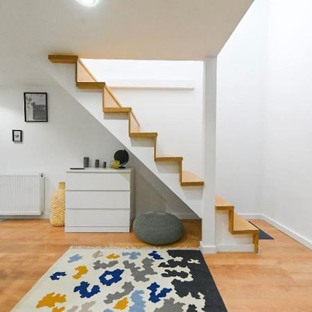 2 Bedroom Flat In Damjanich Str., Hirsch Boedapest Buitenkant foto